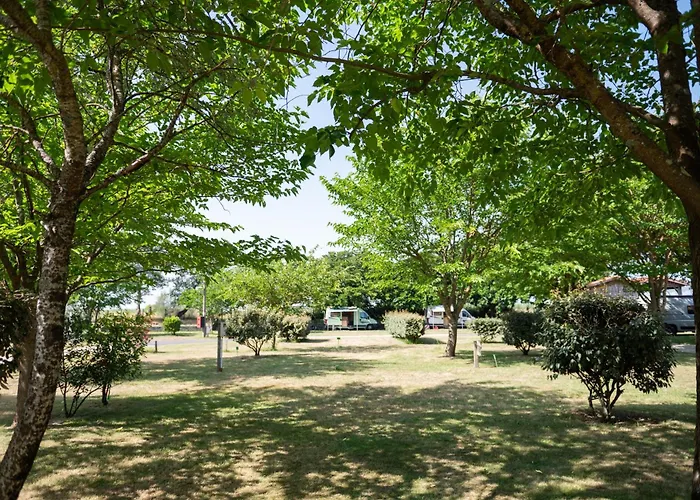 Camping Routes Du Monde Atc La Hume-Arcachon